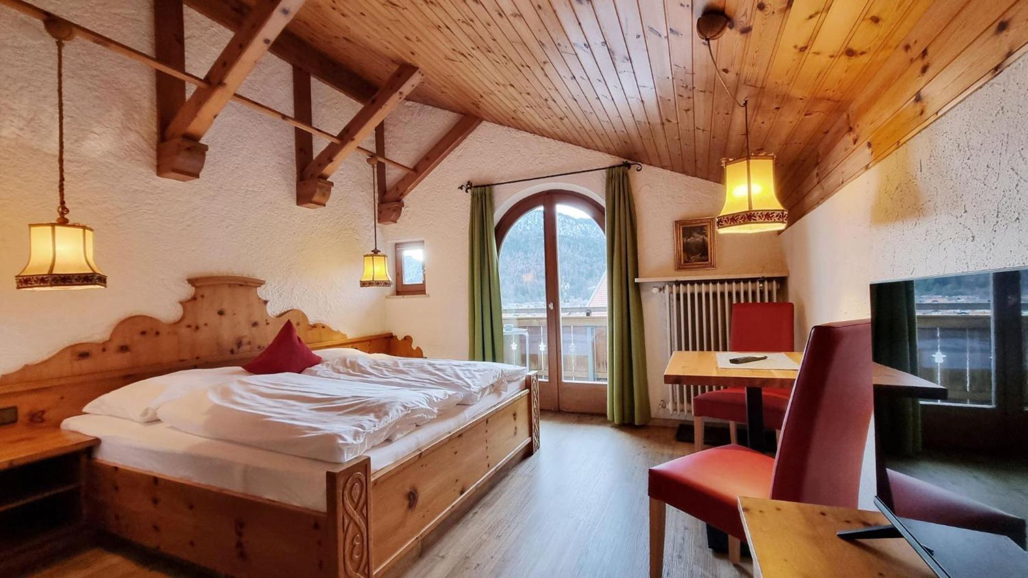 Ferienhaus Goldenes Landl Mittenwald Exterior photo